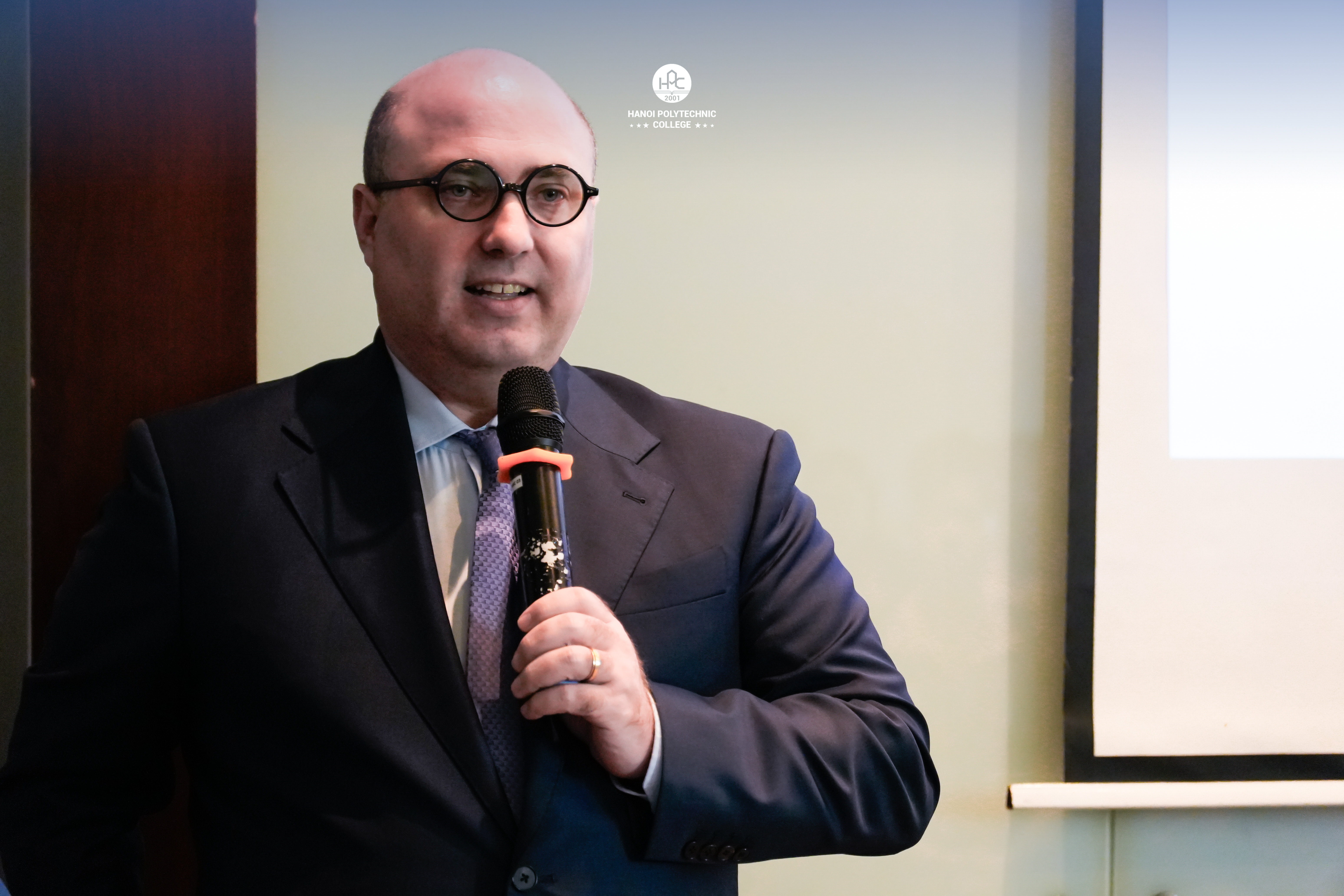 Sinh viên Khoa Du Lịch - Khách sạn