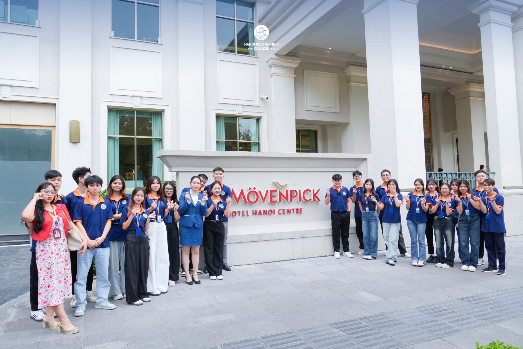 Sinh viên Khoa Du Lịch - Khách sạn trải nghiệm Movenpick