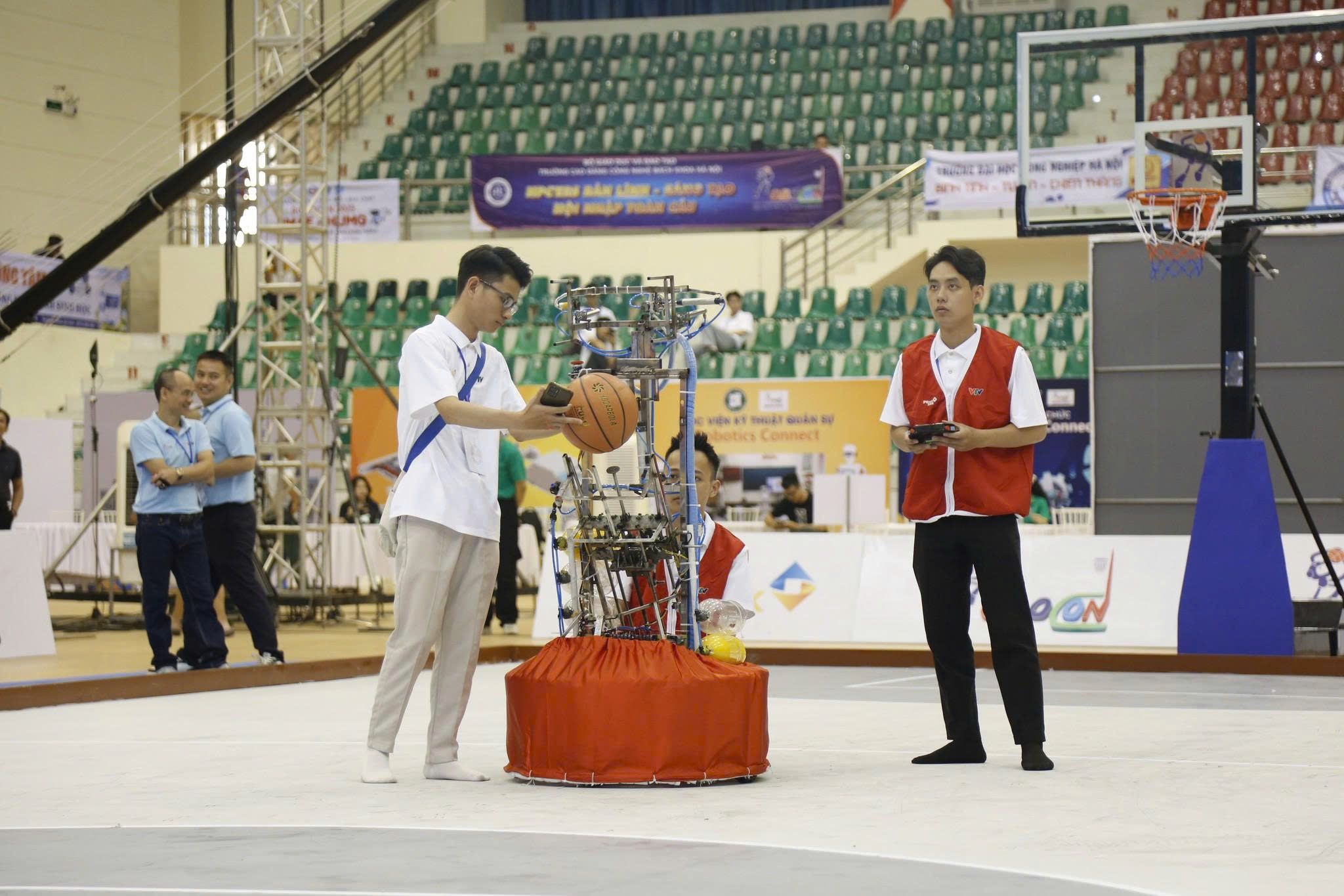 Chung kết Robocon Việt Nam