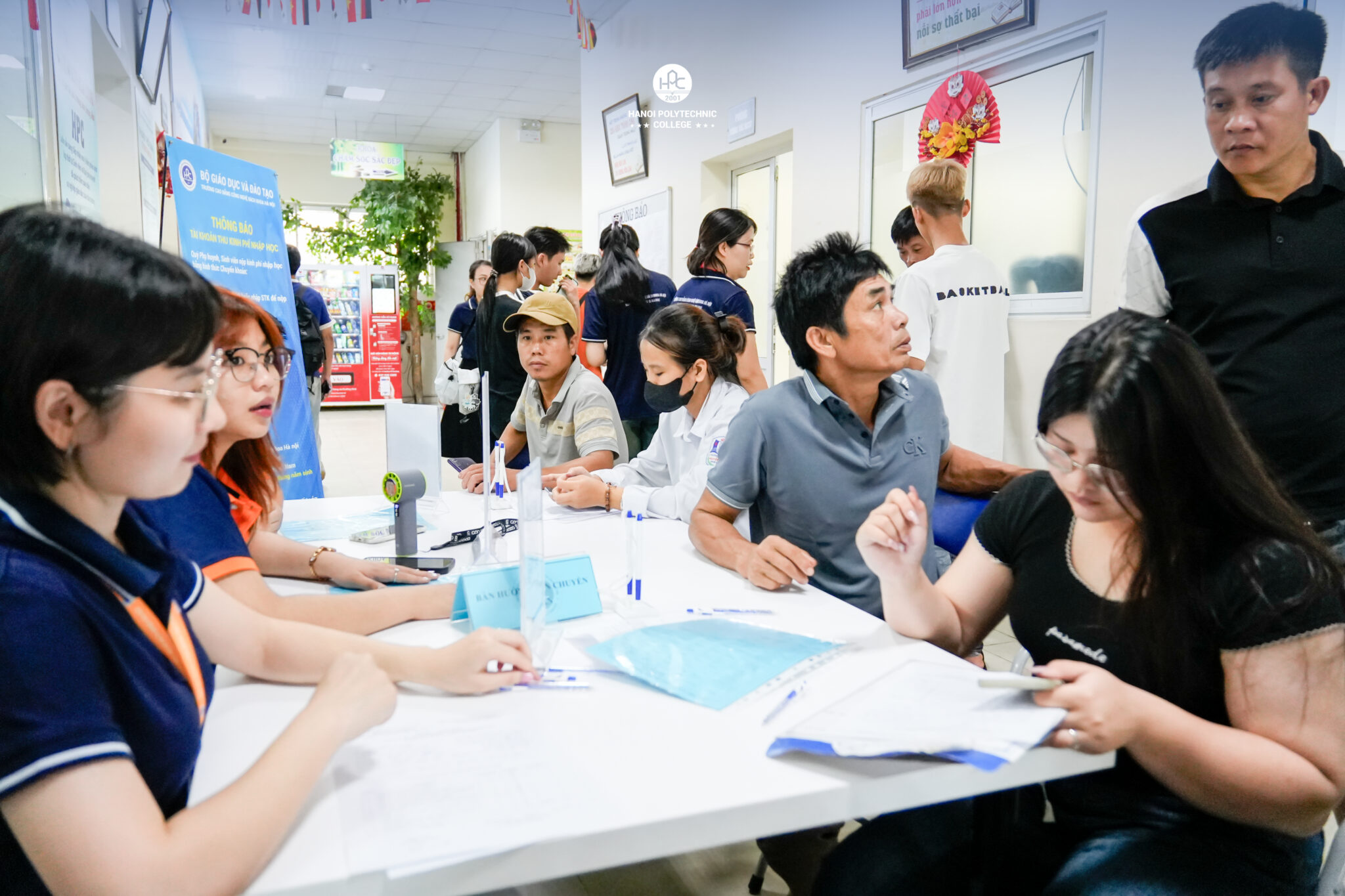 Sinh viên nhập học K25