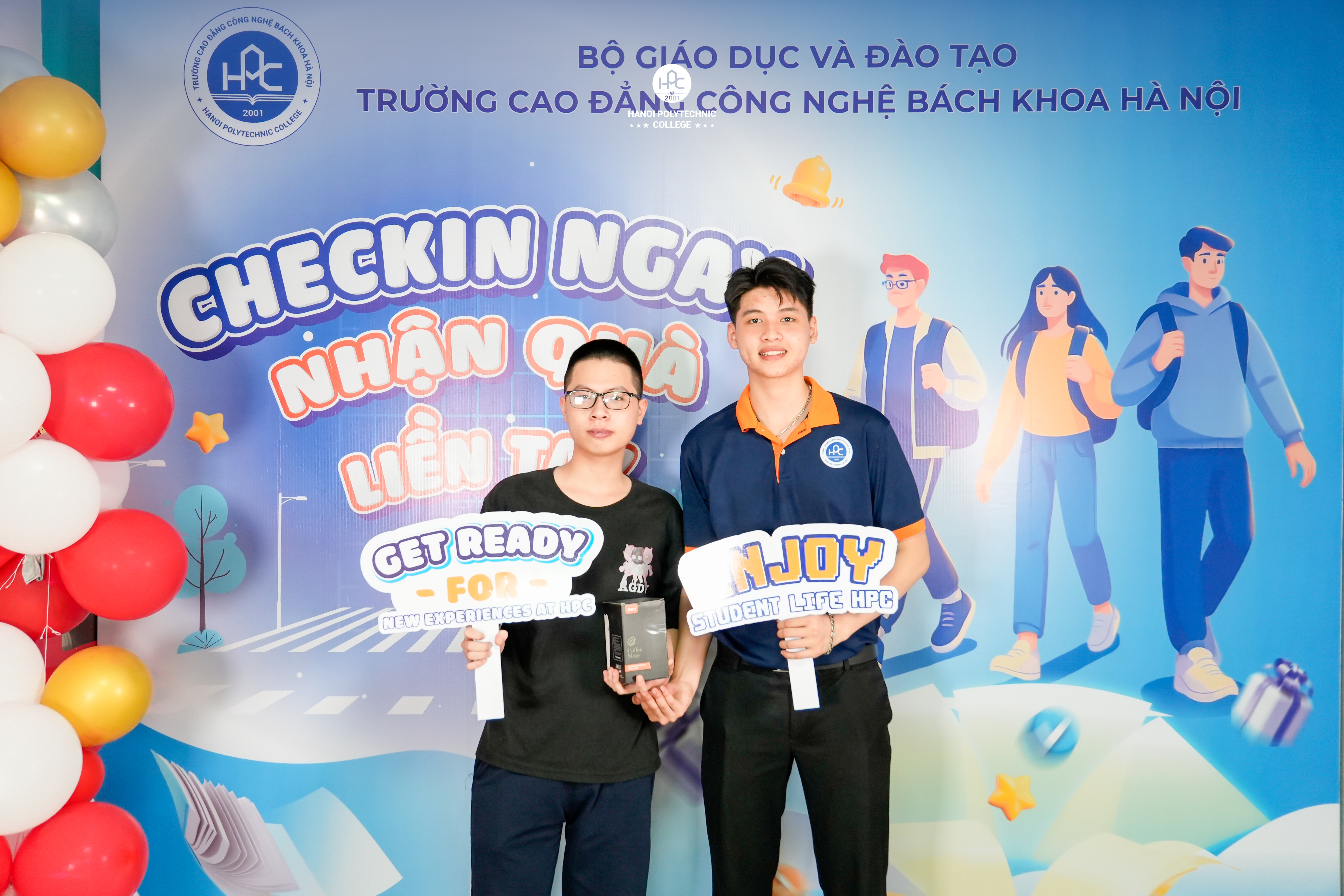 Sinh viên nhập học K25