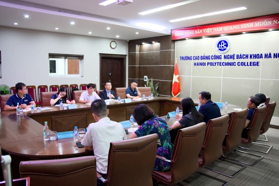 HPC hợp tác LG Display 10 năm đồng hành kiến tạo nguồn nhân lực chất lượng cao.