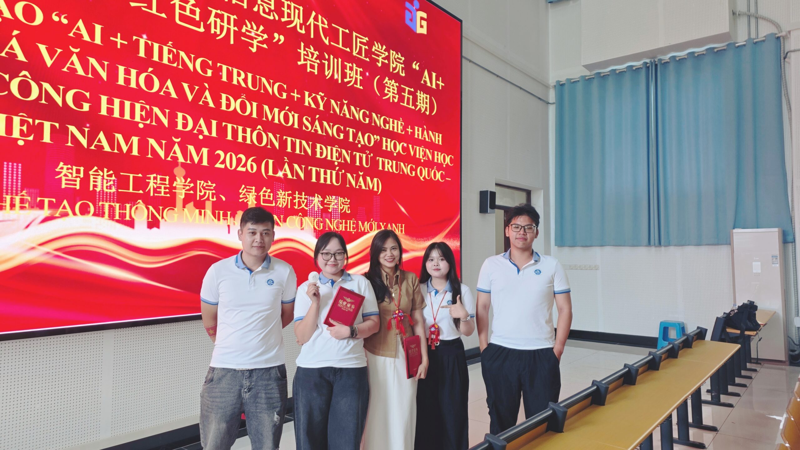 HÀNH TRÌNH VƯƠN TẦM QUỐC TẾ: TỔNG KẾT 12 NGÀY TRẢI NGHIỆM “TIẾNG TRUNG AI” CỦA SINH VIÊN HPC TẠI NAM NINH