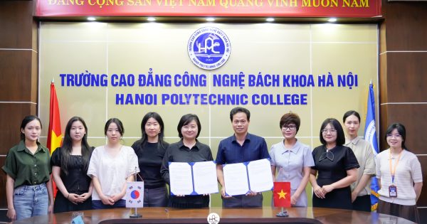 Lễ ký kết MOU giữa HPC và Book IPS